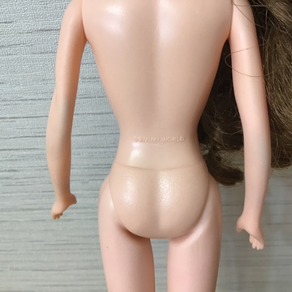 MIMI World Korean Fashion Doll - Picture 11 of 14